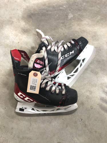 Junior Used CCM JetSpeed FT485 Hockey Skates D&R (Regular) 2.5
