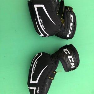 Used Small CCM Vector Elbow Pads