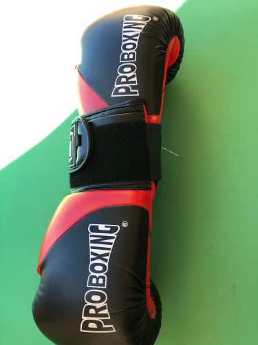 Used Pro Boxing Supplies 12oz Gloves
