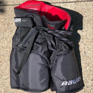 Used Junior Bauer vapor X800 Lite Hockey Pants (Size: Small)