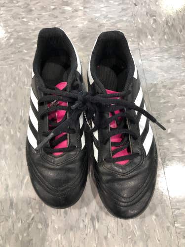 Black Used Youth Size 1 Molded Adidas Cleats