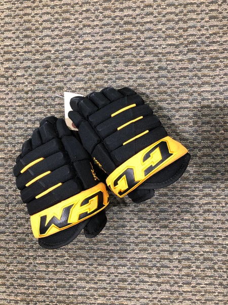 Used CCM 4R Lite Gloves 12"