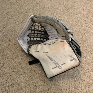 Used Bauer Supreme Ultrasonic Regular Goalie Glove