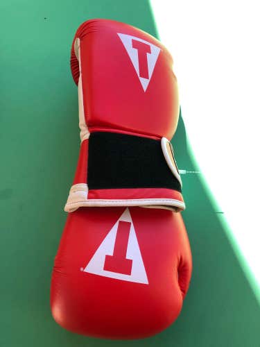 Used Title Classic 12oz Boxing Gloves