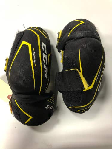 Used Small CCM Tacks 3092 Elbow Pads