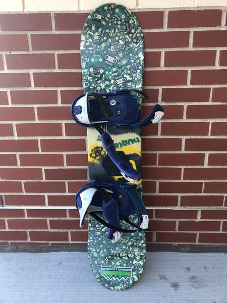 Used 111 - 115 cm Burton Snowboard All Mountain Yes Shape