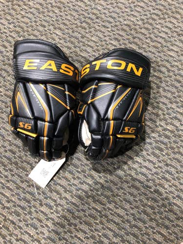 Used Easton Gloves 11"