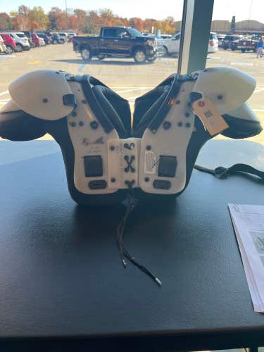 Used Gear Pro Tec Shoulder Pads