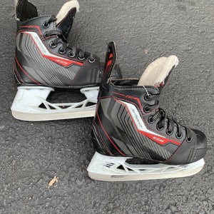 Youth Used CCM JetSpeed 250 Hockey Skates Retail 12.0