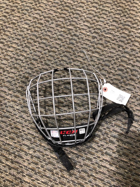 Used Medium CCM FitLite FL40 Cages, Visors & Shields