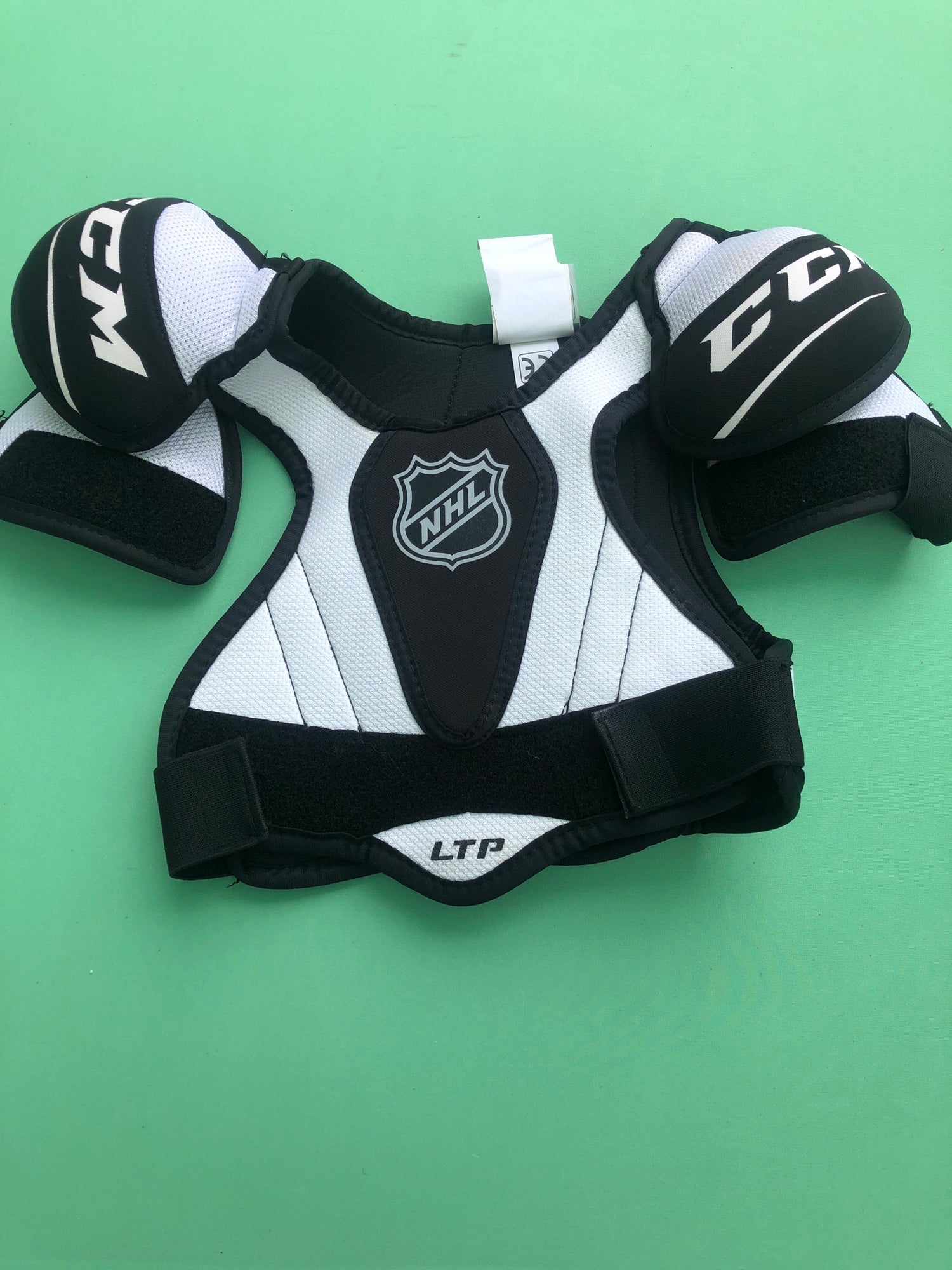Used Junior Small CCM LTP Shoulder Pads SidelineSwap