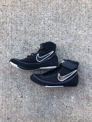 Used Nike SpeedSweep VII Youth Wrestling Shoes - Size: M 3.0 (W 4.0)