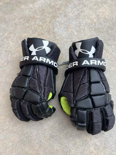 Used Under Armour Lacrosse Gloves 10"