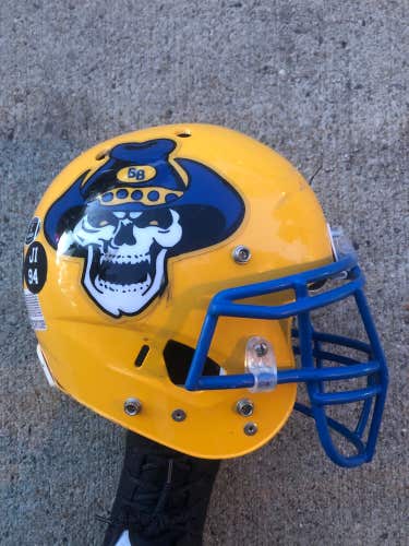 Used Schutt Air XP Football Helmet (Size: Medium)