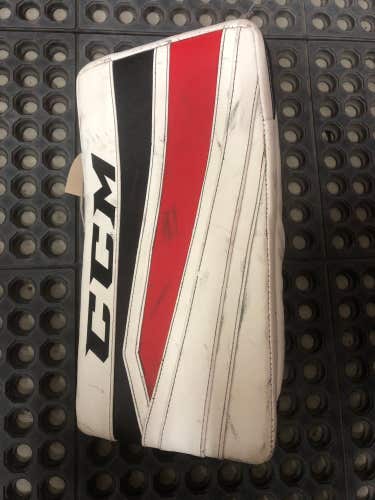 Used CCM Extreme Flex II 860 Regular Goalie Gloves & Blockers