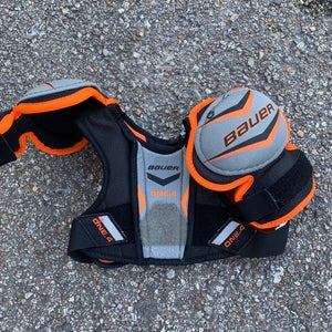 Used Youth Medium Bauer Supreme One.4 Shoulder Pads