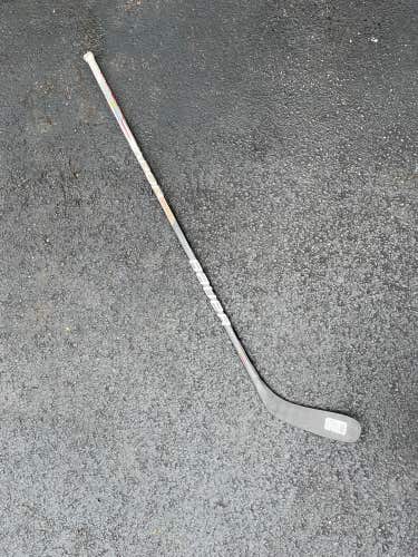 Used Youth Bauer Vapor Hyperlite Left Hockey Stick P88