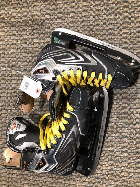 Senior Used CCM Vector Hockey Skates 8.5