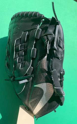 Used Nike MVP Select Right Hand Throw Baseball Glove 12"