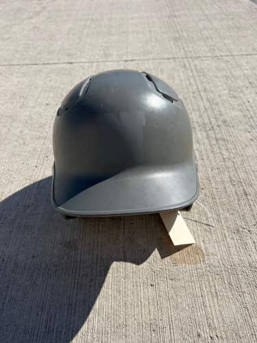 Used 6 1/2 - 7 1/2 Mizuno Batting Helmet