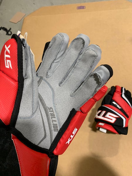 New STX Stallion 500 Gloves 15"
