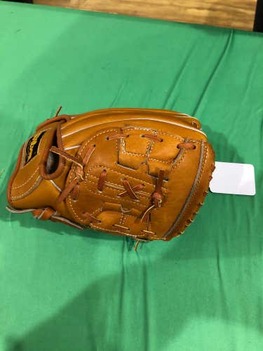 Wilson A2270 Baseball Glove