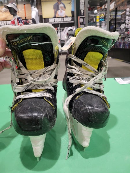 Junior Used Bauer Supreme Hockey Skates D&R (Regular) 1.5