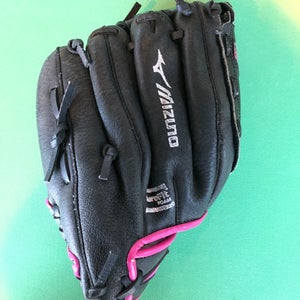 Used Mizuno Finch Right Hand Throw Pitcher Softball Glove 10"
