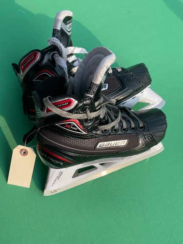 Senior Used Bauer Vapor X700 Hockey Goalie Skates D&R (Regular) 5.0