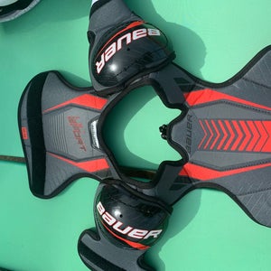 Used Junior Medium Bauer Lil Sport Shoulder Pads