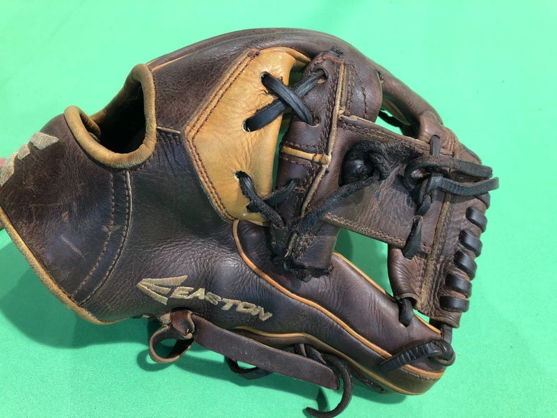 Used Easton Core Pro Right Hand Throw Baseball Glove 11.25" SidelineSwap