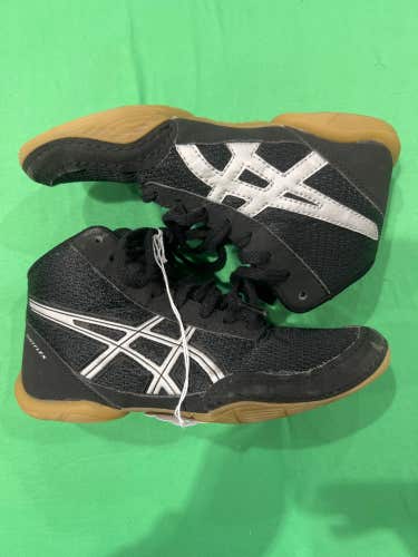 Used Asics Wrestling