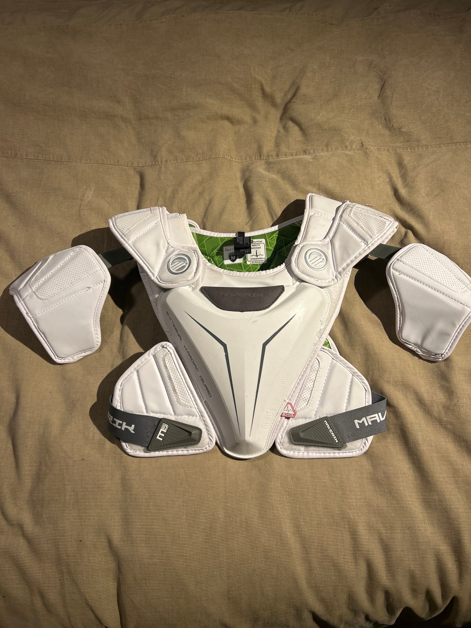 Maverik M5 EKG Shoulder Pads