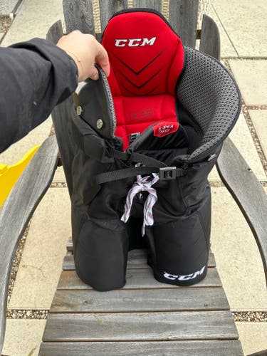 Senior Used Medium CCM Jetspeed xtra pro Hockey Pants