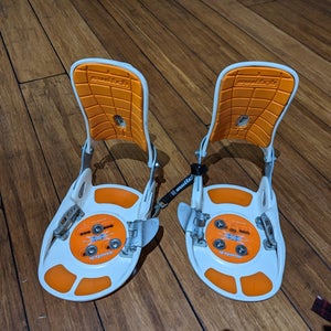 Used switch snowboard bindings step in