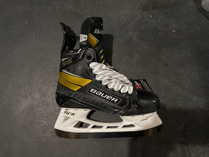 Bauer Supreme UltraSonic Skates - Size 7 Fit 1