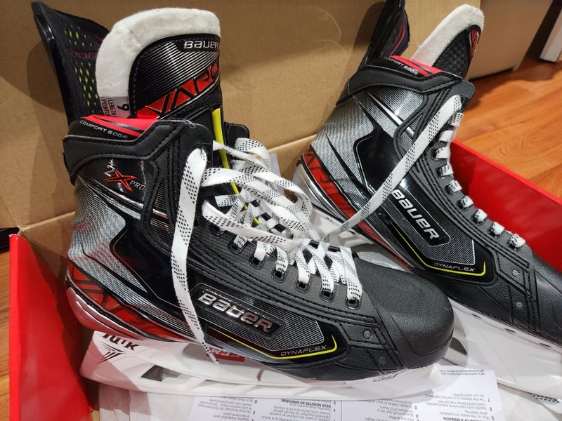 Senior New Bauer Vapor 2X Pro Hockey Skates Regular Width Size 9