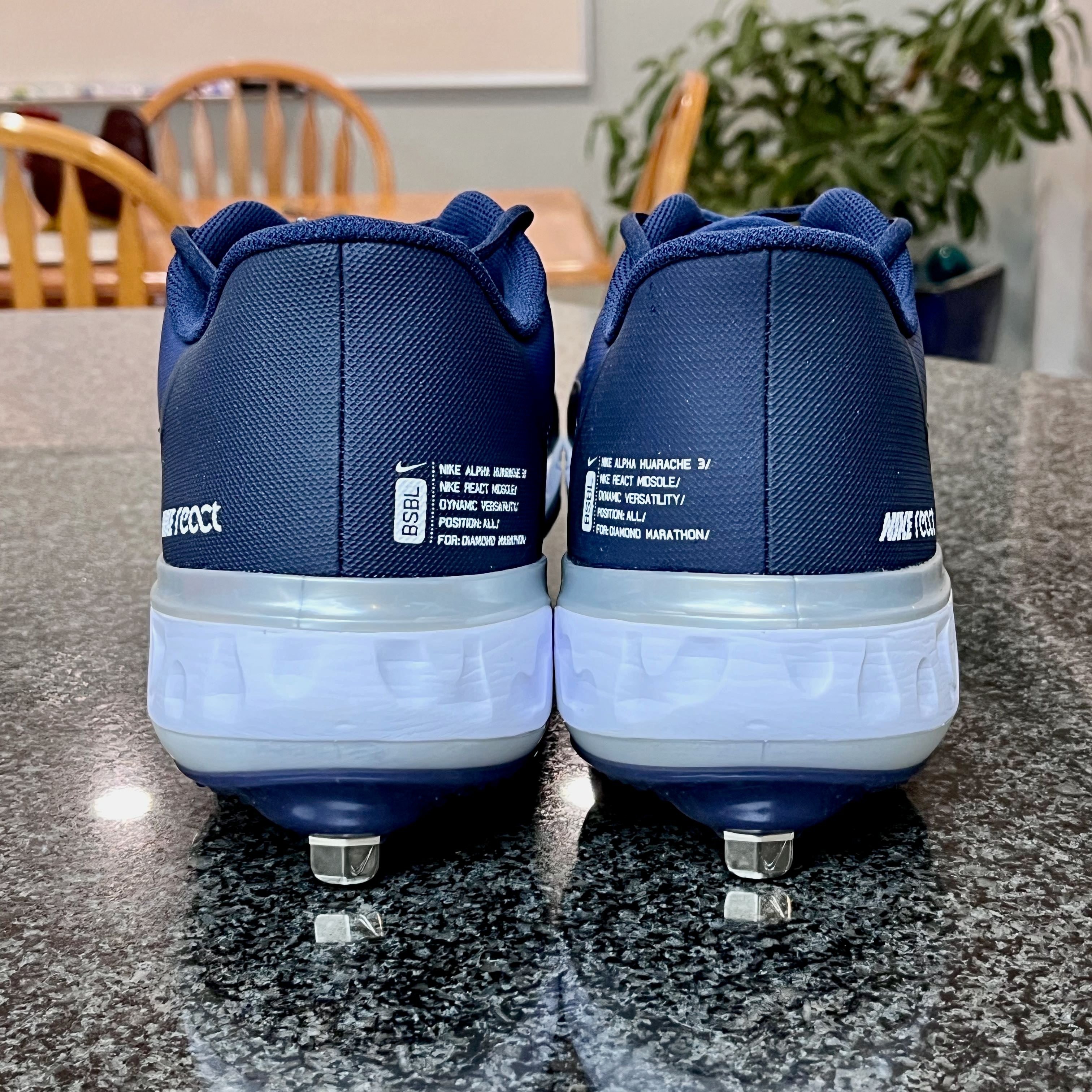 navy blue nike baseball cleats