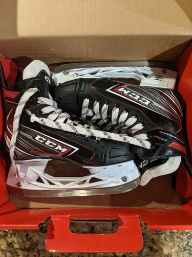 Junior Used CCM JetSpeed FT460 Hockey Skates Regular Width Size 3.5