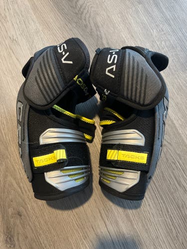 Lightly Used CCM ASV Hockey Elbow Pads Senior- Large