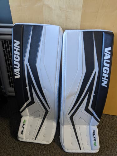 New 32"+2 Vaughn SLR3 Pro Goalie Leg Pads
