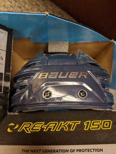 New Small Bauer Re-Akt 150 Helmet Navy
