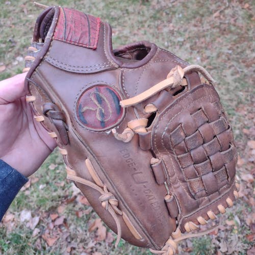 USA Rawlings Wingtip 12" HOH Glove RHT