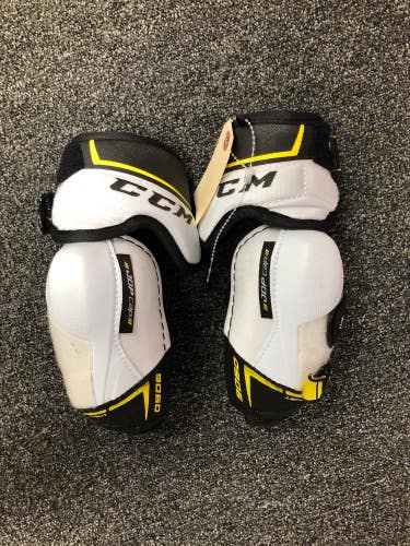 Used Medium CCM Tacks Elbow Pads