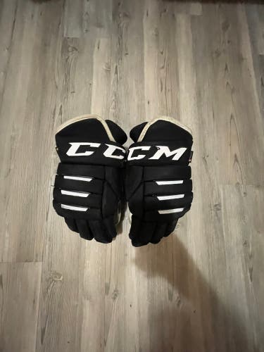 CCM 4R Pro2 Gloves