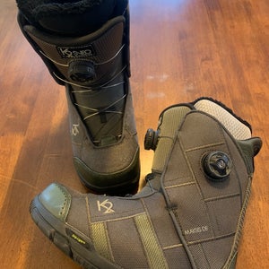 K2 Snowboard Boots with BOA System Size 7.0 (Women's 8.0)