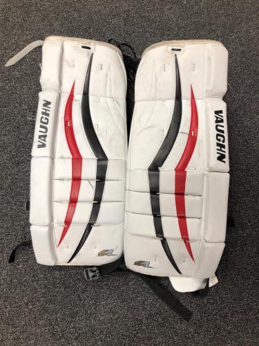 Used 22" Vaughn Velocity V7 Goalie Leg Pads