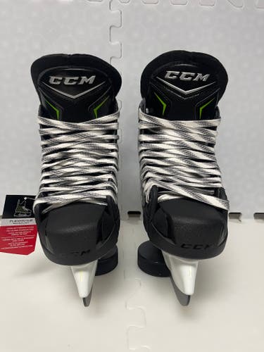 Intermediate New CCM RibCor Platinum Hockey Skates Regular Width Size 6.5