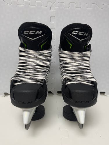 Intermediate New CCM RibCor Platinum Hockey Skates Regular Width Size 6