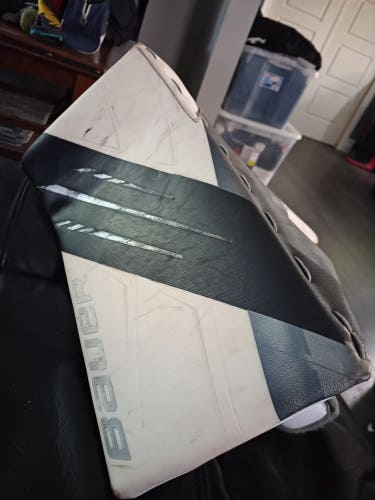 Used Bauer Regular Hyperlite Pro Stock gloves